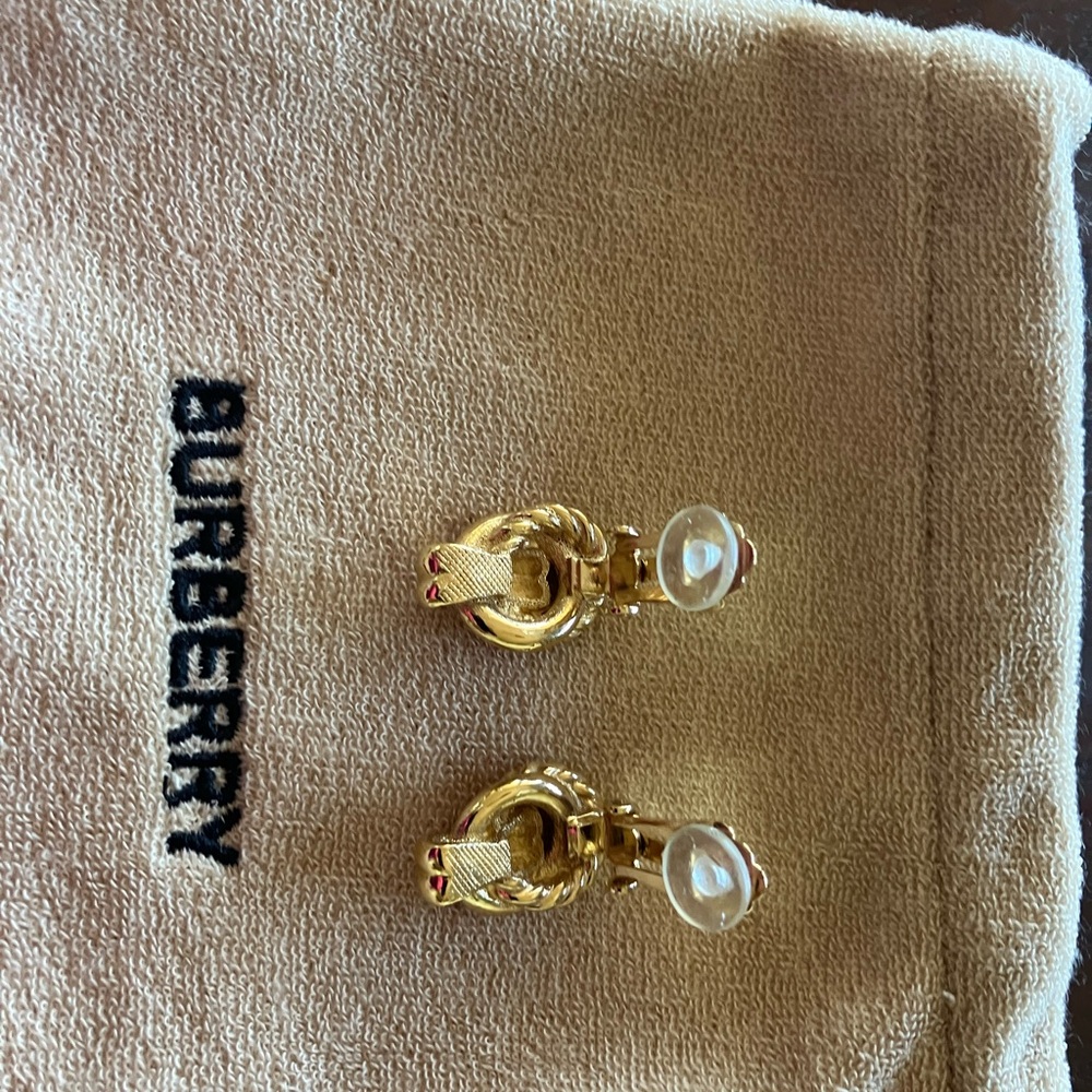 BURBERRYS CLIP ON EARRINGS AUTHENTIC! - Picture 10 of 11